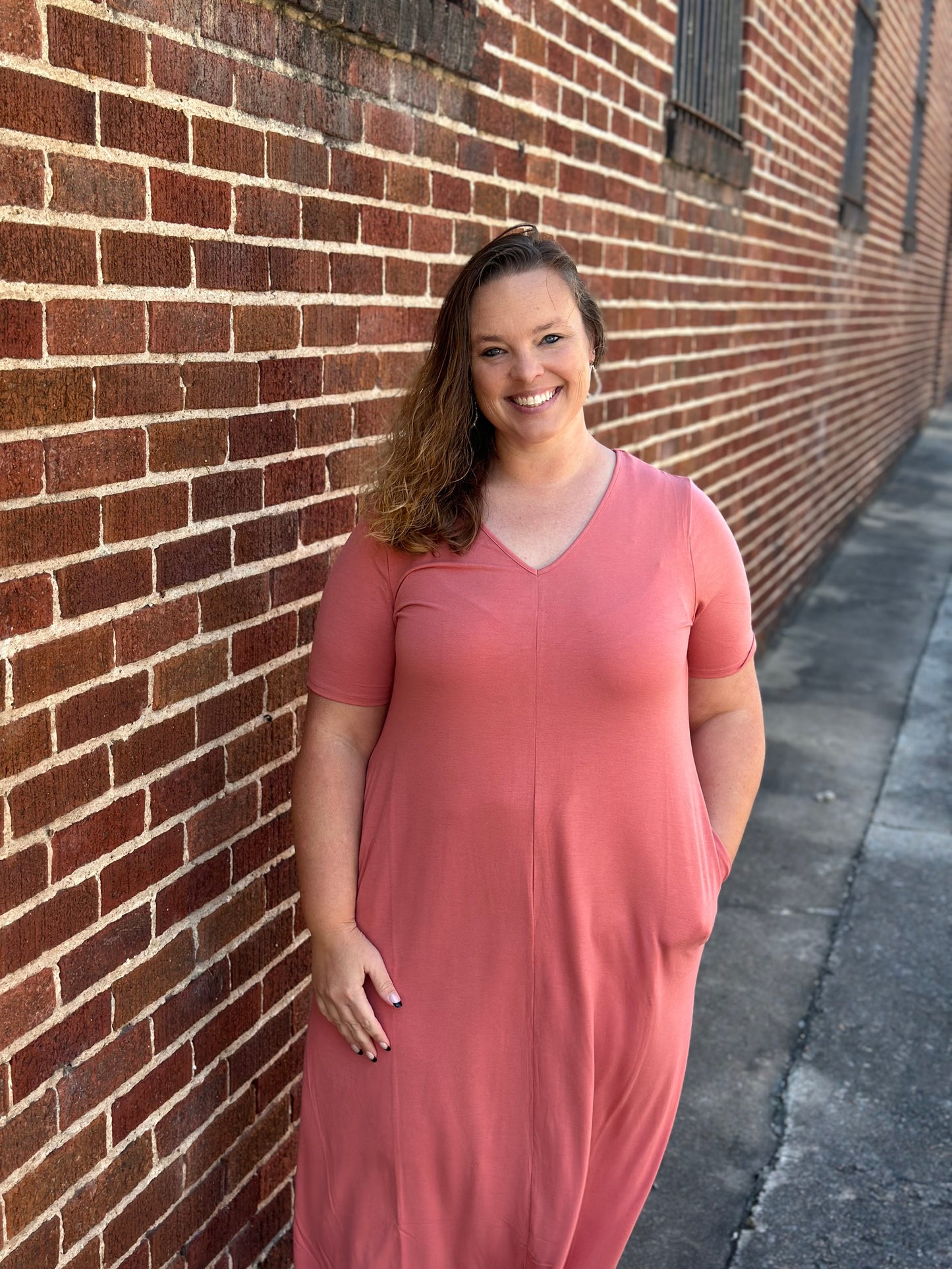 Plus V-neck Short Sleeve Maxi Dress With Side Pockets