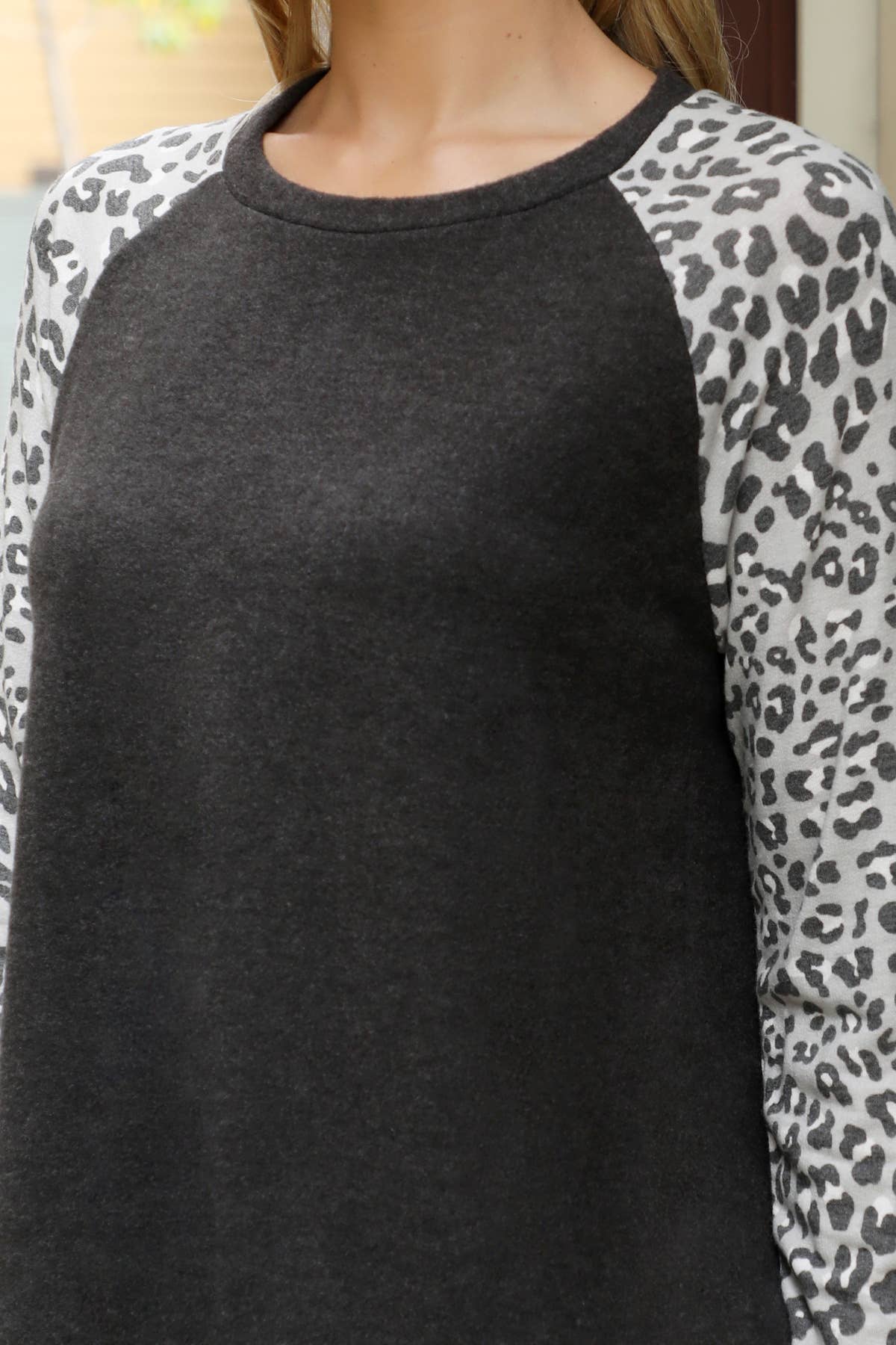 LEOPARD LONG SLEEVE TWO TONED TOP