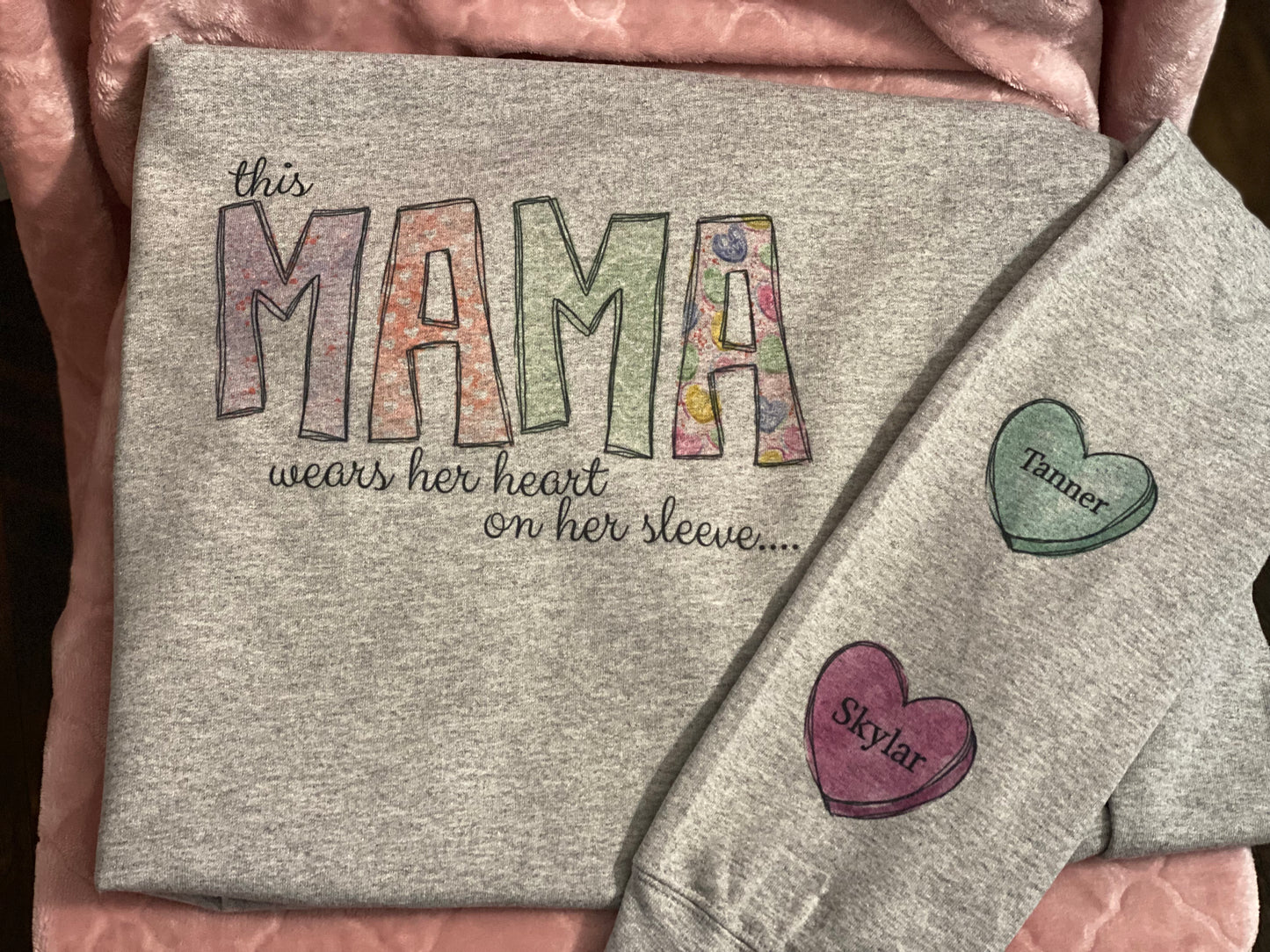 Mama heart on sleeve Crewneck Sweatshirt