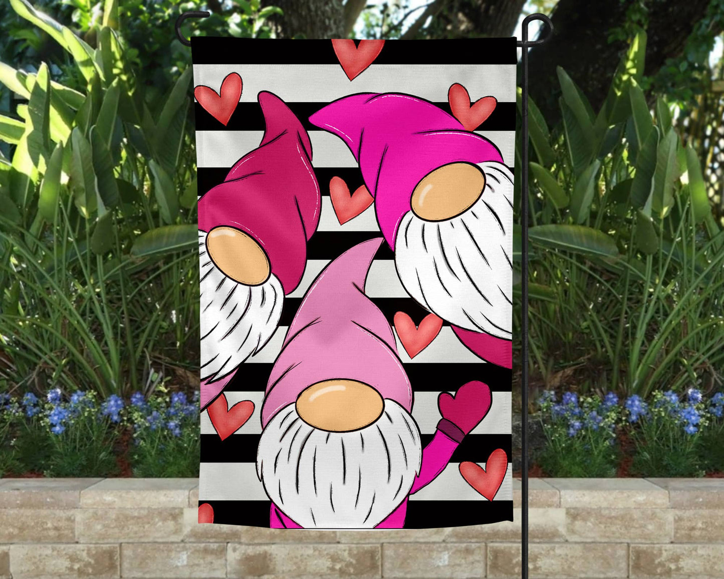 Garden Flag - Valentine Gnome