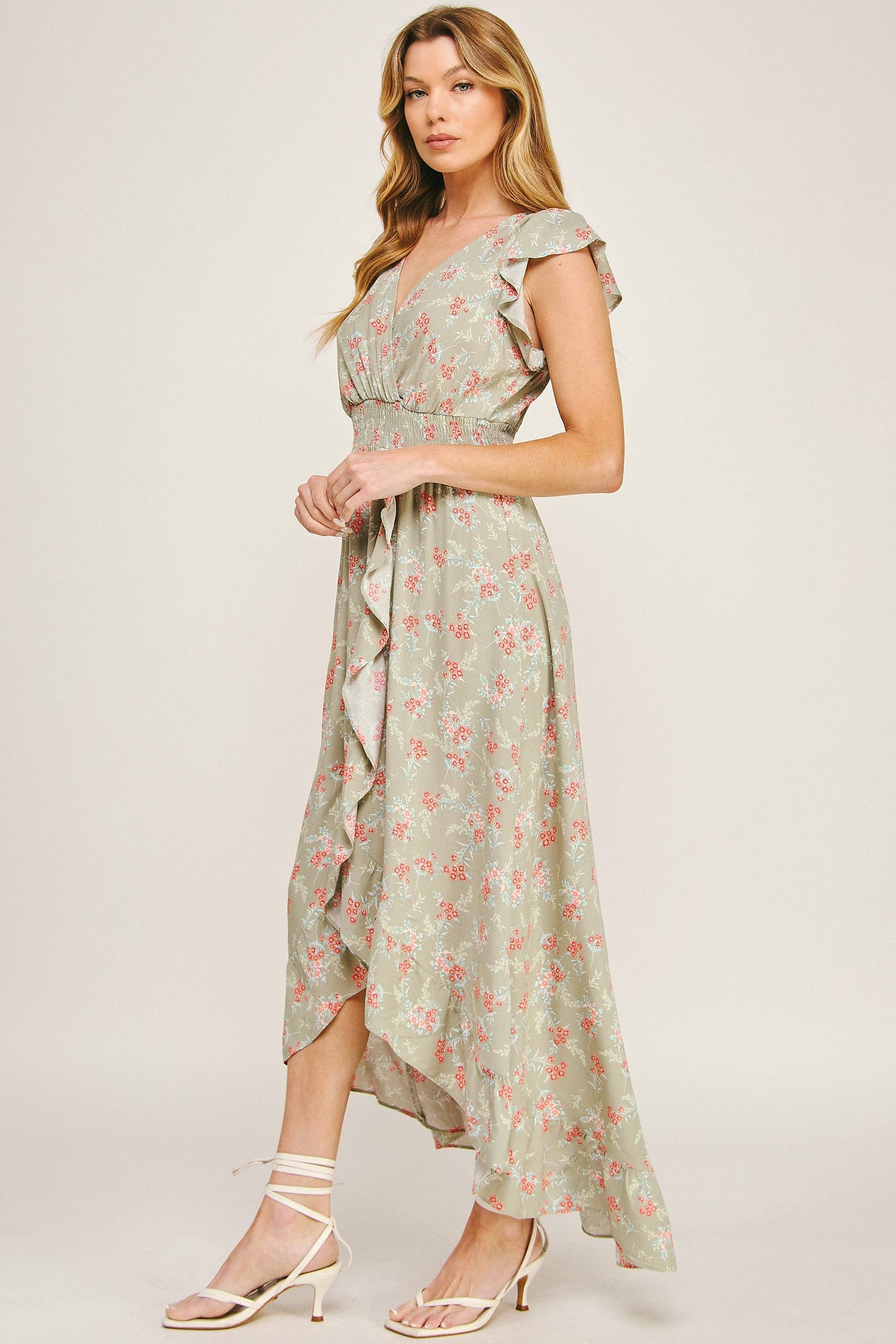 FLOW MAXI DRESS W/ RUFFLE DETAIL