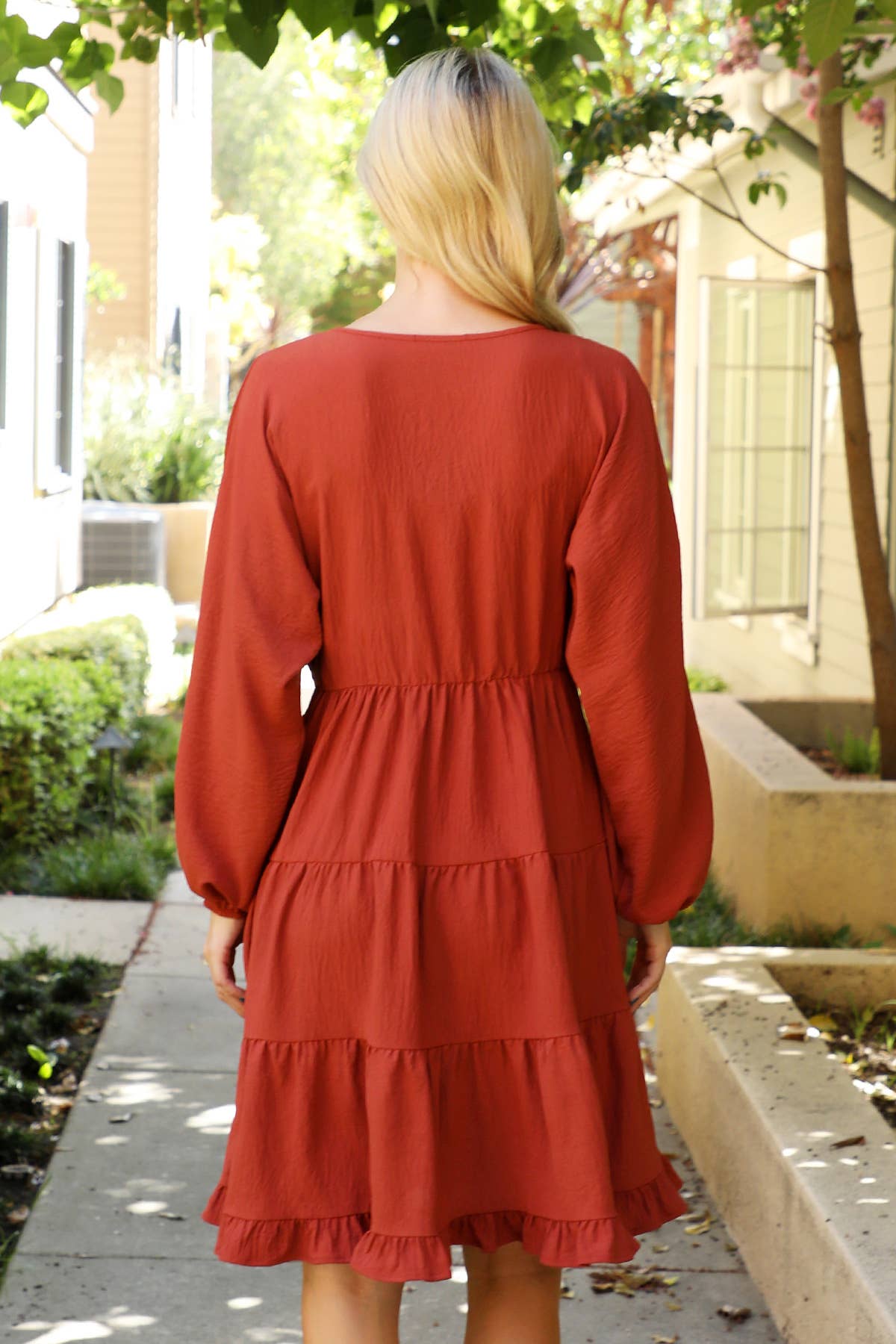 WOVEN PUFF SLEEVE V-NECK ELASTIC WAIST TIERED