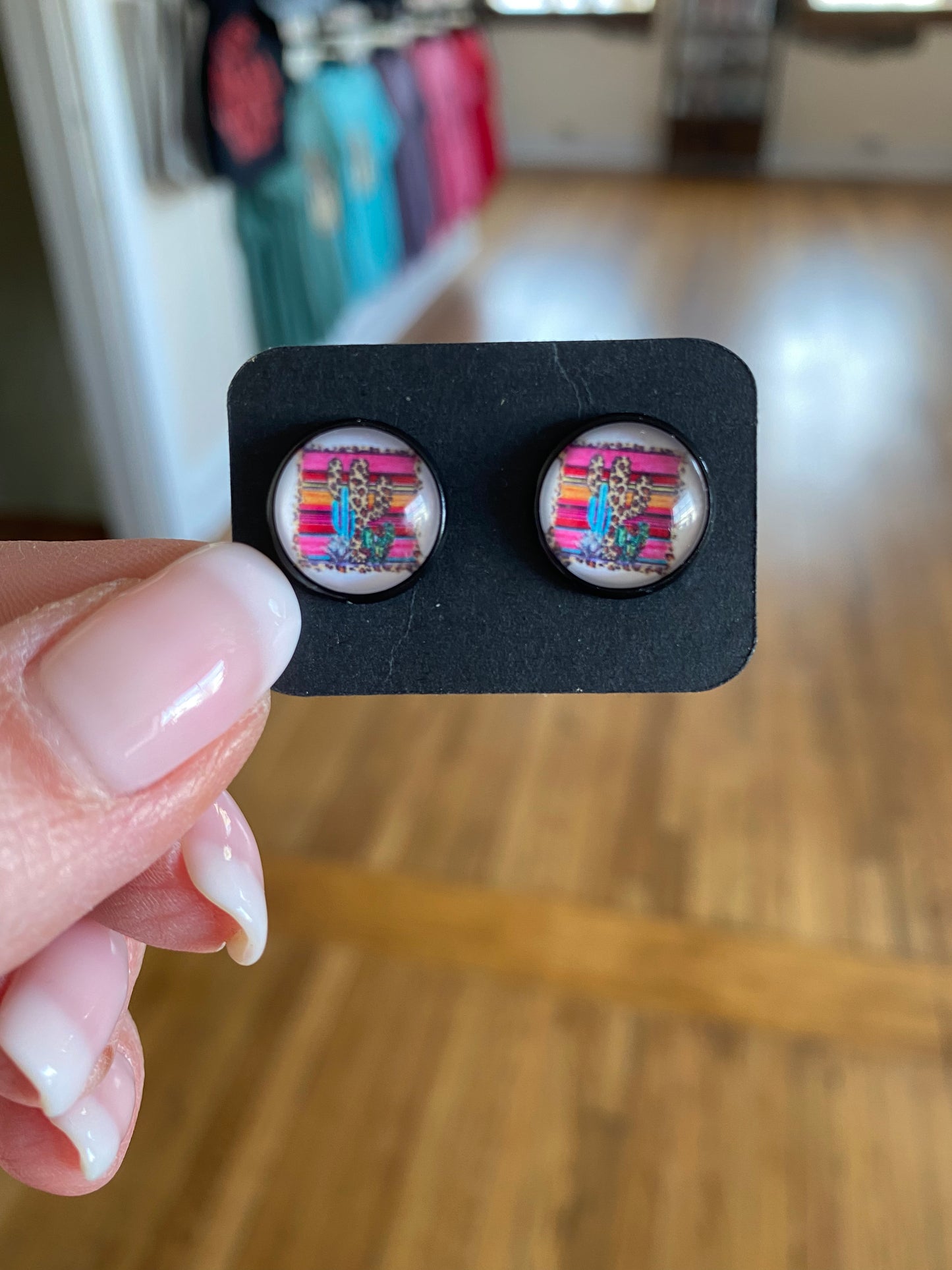 Stud Earrings Single Pair